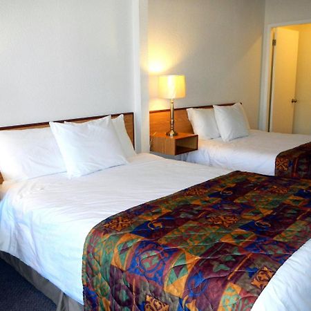 Mayfair Motel Вікторія Екстер'єр фото