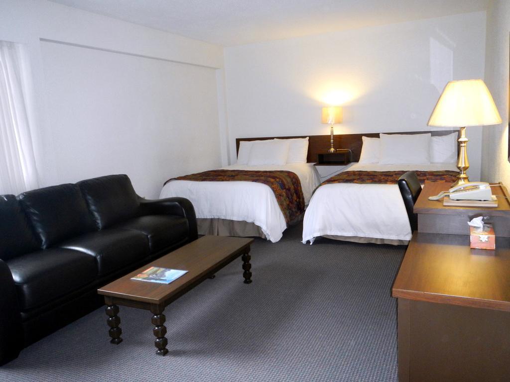 Mayfair Motel Вікторія Екстер'єр фото