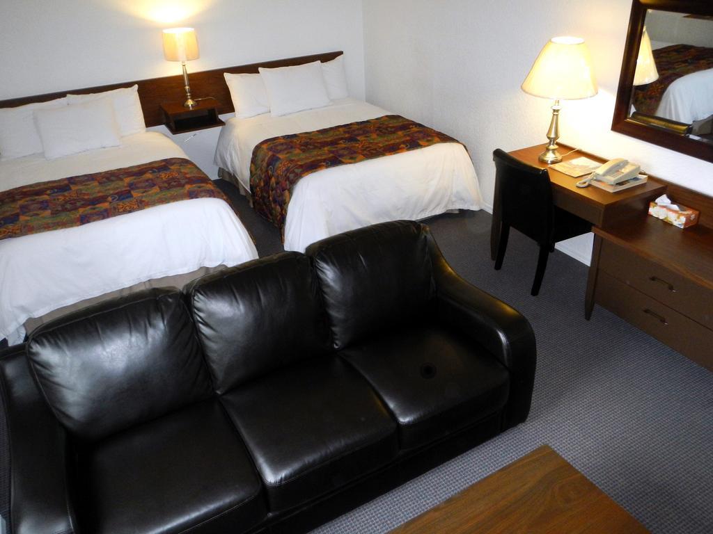 Mayfair Motel Вікторія Екстер'єр фото
