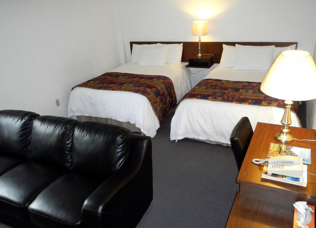 Mayfair Motel Вікторія Екстер'єр фото