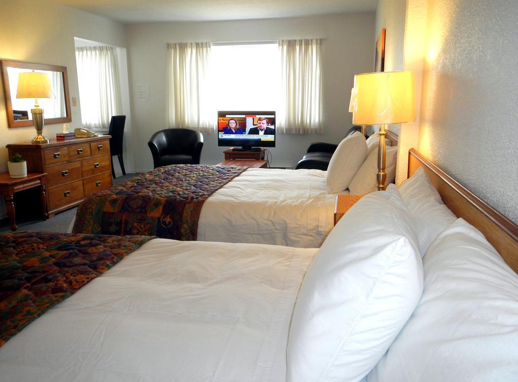 Mayfair Motel Вікторія Екстер'єр фото