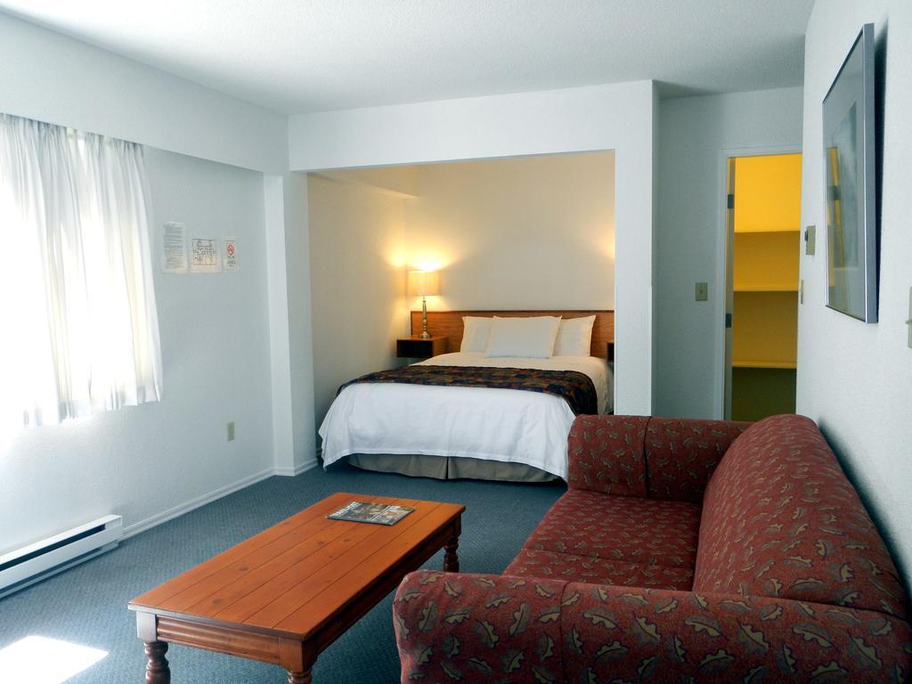 Mayfair Motel Вікторія Екстер'єр фото