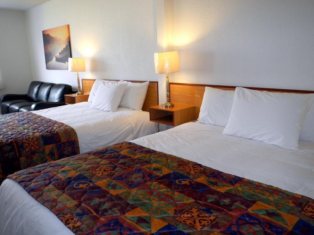 Mayfair Motel Вікторія Екстер'єр фото