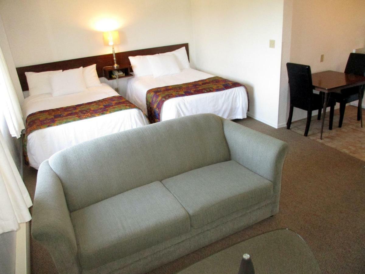 Mayfair Motel Вікторія Екстер'єр фото